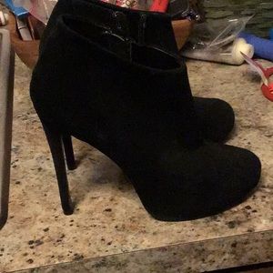 Steve Madden Black Leather Ankle Boots